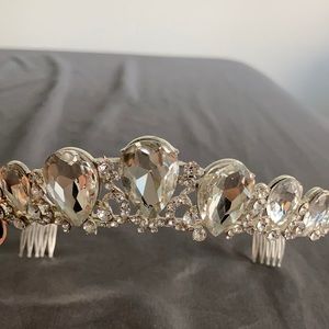 Silver Tiara brand new never worn